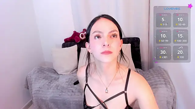 Snapshot of sarah_saenz_ chatting on 17, 5, 2026 sarah saenz online show from 17, 5, 2026