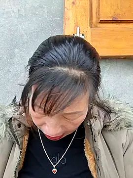 ngocngoc cute online show from 2, 11, 2025