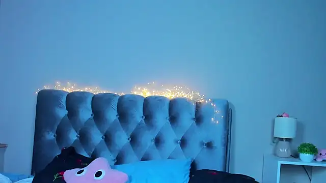 Snapshot of Blondy_Fina chatting on 23, 7, 2026 Blondy Fina online show from 23, 7, 2026