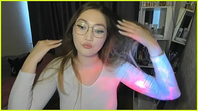 lyra x online show from 27, 10, 2025