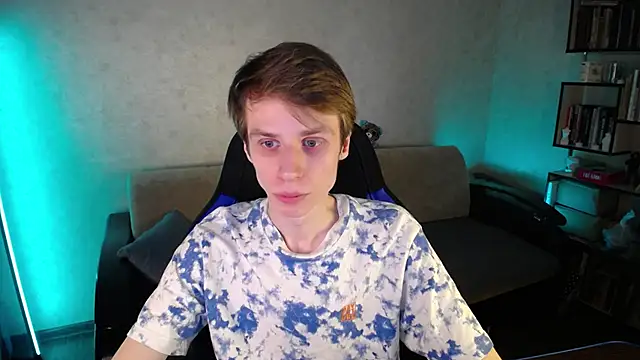 Snapshot of yes_cute_boy_ chatting on 15, 4, 2026 yes cute boy online show from 15, 4, 2026