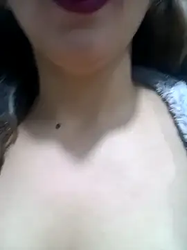 Snapshot of LINA-DALOUA chatting on 5, 1, 2026 LINA-DALOUA online show from 5, 1, 2026