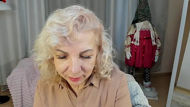 LiliaMoons online show from 10, 1, 2026