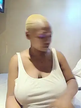 Snapshot of missboobiesSA chatting on 28, 5, 2026 missboobiesSA online show from 28, 5, 2026