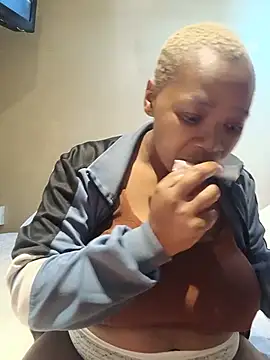 Snapshot of missboobiesSA chatting on 9, 7, 2026 missboobiesSA online show from 9, 7, 2026