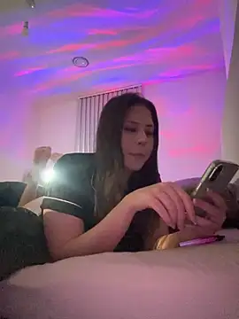 Snapshot of laylabliss chatting on 7, 11, 2025 laylabliss online show from 7, 11, 2025