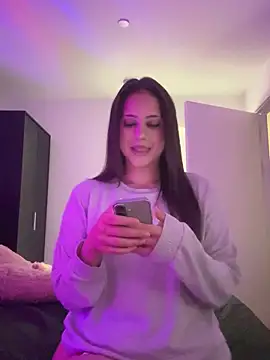 Snapshot of laylabliss chatting on 14, 11, 2025 laylabliss online show from 14, 11, 2025