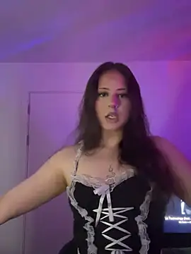 Snapshot of laylabliss chatting on 24, 11, 2025 laylabliss online show from 24, 11, 2025