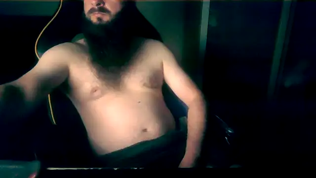 Snapshot of LondonMan1988 chatting on 20, 4, 2026 LondonMan1988 online show from 20, 4, 2026