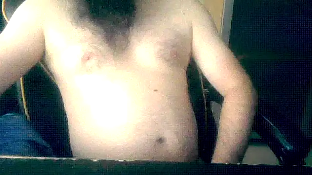 Snapshot of LondonMan1988 chatting on 30, 4, 2026 LondonMan1988 online show from 30, 4, 2026