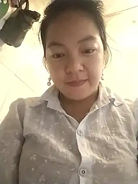 Snapshot of naop04 chatting on 5, 10, 2025 naop04 online show from 5, 10, 2025
