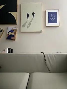 anna yngs online show from 25, 9, 2025