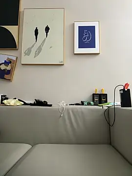 anna yngs online show from 12, 10, 2025