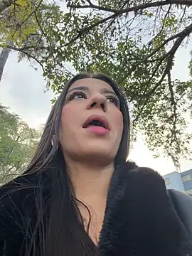 -juicy  online show from 21, 2, 2026