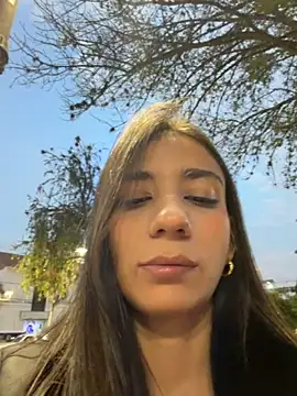 -juicy  online show from 4, 3, 2026