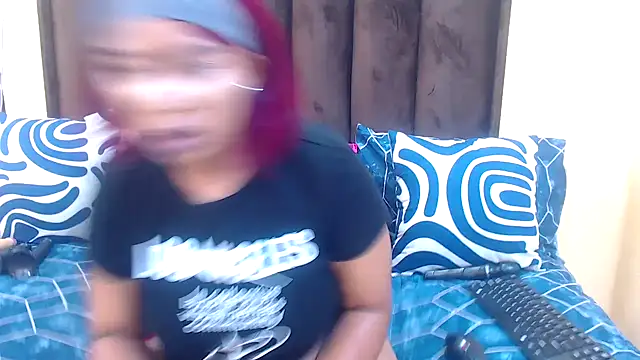 AfricanQueenxx40 online show from 13, 2, 2026