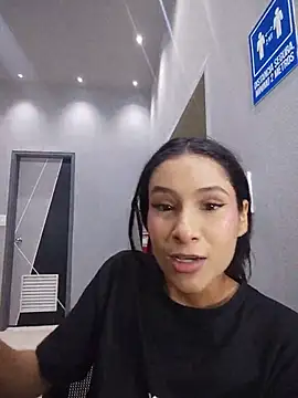 Snapshot of TharaMills chatting on 15, 7, 2026 TharaMills online show from 15, 7, 2026