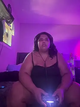 Snapshot of 1n0nlythroat chatting on 20, 6, 2026 1n0nlythroat online show from 20, 6, 2026