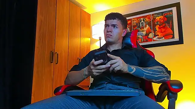 ALPHA DOMINUS  online show from 18, 11, 2025