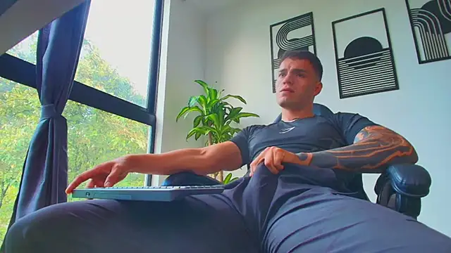 ALPHA DOMINUS  online show from 14, 4, 2026