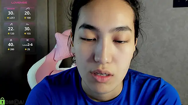 FlirtyAura online show from 25, 11, 2025