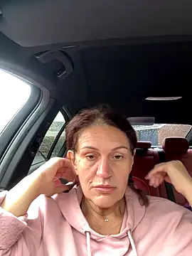 Snapshot of RubyyRosee chatting on 3, 10, 2025 RubyyRosee online show from 3, 10, 2025