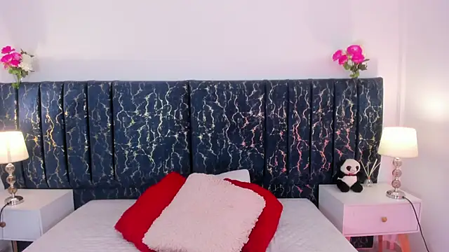 katte landerr online show from 13, 4, 2026