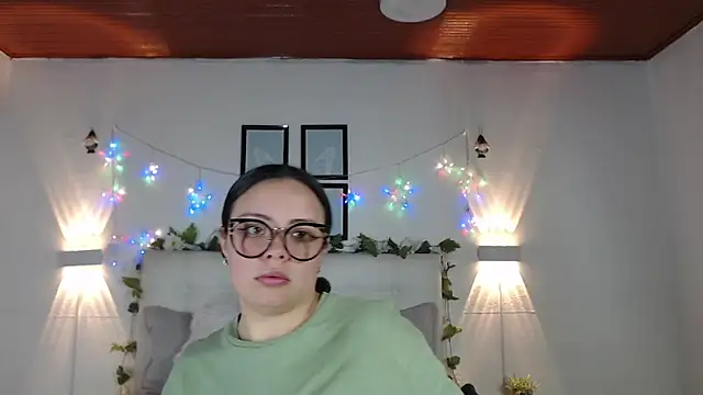 Megan 05  online show from 19, 2, 2026