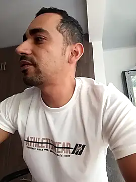 stivenlujan69 online show from 8, 2, 2026