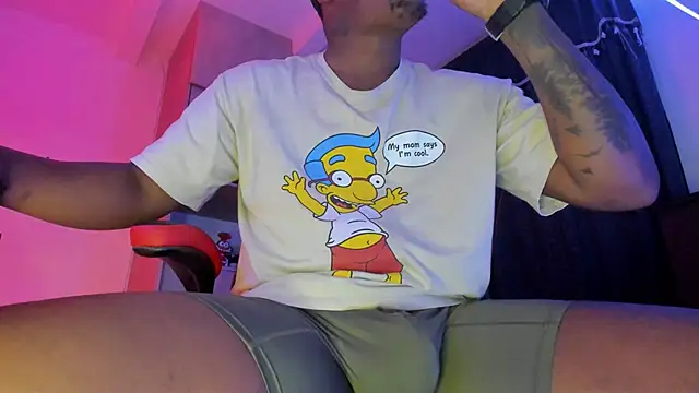 Snapshot of CorvisXnc0012 chatting on 12, 11, 2025 CorvisXnc0012 online show from 12, 11, 2025