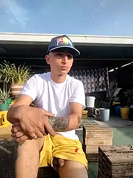 Dani22cmhot online show from 8, 2, 2026