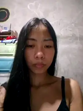 Snapshot of SweetMissPinay18 chatting on 1, 6, 2026 SweetMissPinay18 online show from 1, 6, 2026