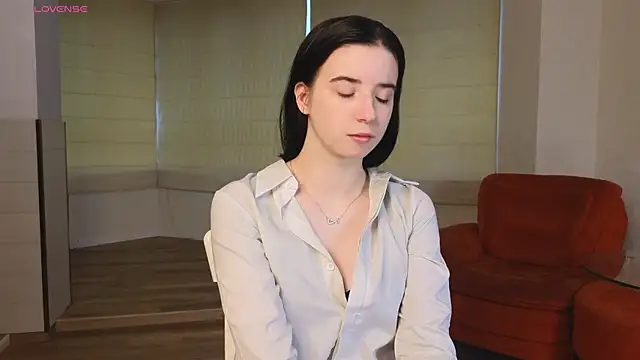 Snapshot of DorisDenmon chatting on 11, 10, 2025 DorisDenmon online show from 11, 10, 2025