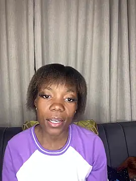 Snapshot of prettydollyy chatting on 23, 7, 2026 prettydollyy online show from 23, 7, 2026
