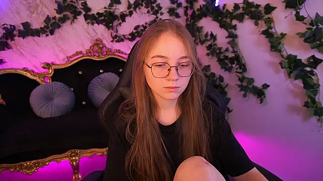 ArrinaWairr online show from 17, 10, 2025