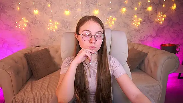 ArrinaWairr online show from 10, 3, 2026