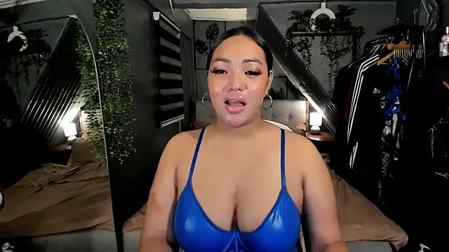 seductiveyumeko69 online show from 26, 9, 2025