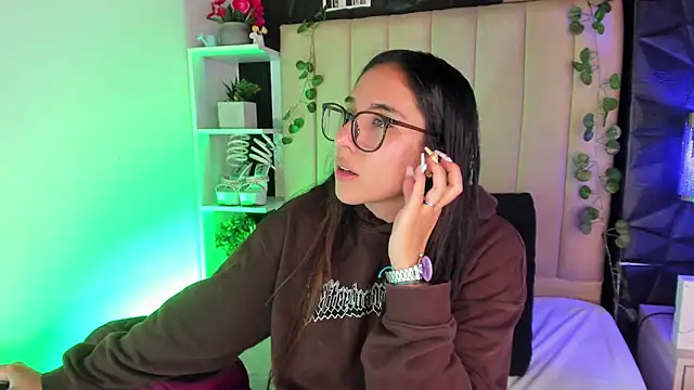 Bonnali lune online show from 5, 2, 2026