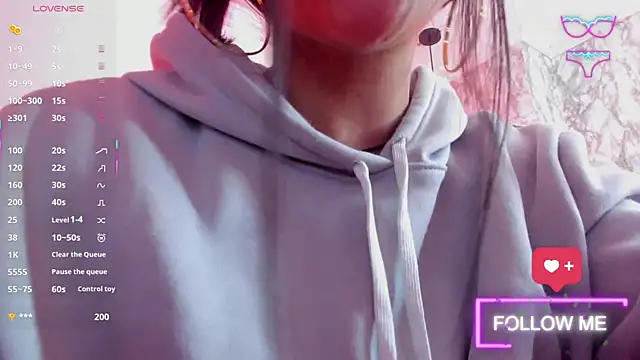 Snapshot of Sheilly_brown chatting on 19, 12, 2025 Sheilly brown online show from 19, 12, 2025