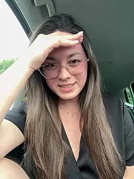 Snapshot of liloush__ chatting on 25, 4, 2026 liloush online show from 25, 4, 2026