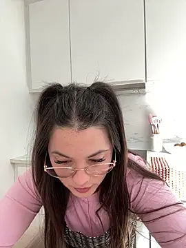 Snapshot of liloush__ chatting on 17, 5, 2026 liloush online show from 17, 5, 2026