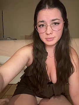 Snapshot of liloush__ chatting on 26, 6, 2026 liloush online show from 26, 6, 2026