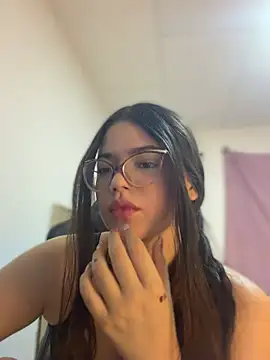Snapshot of Valentina2390 chatting on 9, 7, 2026 Valentina2390 online show from 9, 7, 2026