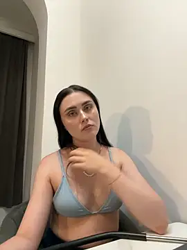 Snapshot of MilanaDayLi chatting on 9, 9, 2025 MilanaDayLi online show from 9, 9, 2025