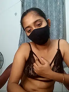 Snapshot of shrutee12 chatting on 22, 10, 2025 shrutee12 online show from 22, 10, 2025