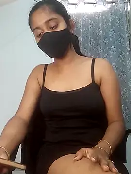 Snapshot of shrutee12 chatting on 17, 12, 2025 shrutee12 online show from 17, 12, 2025