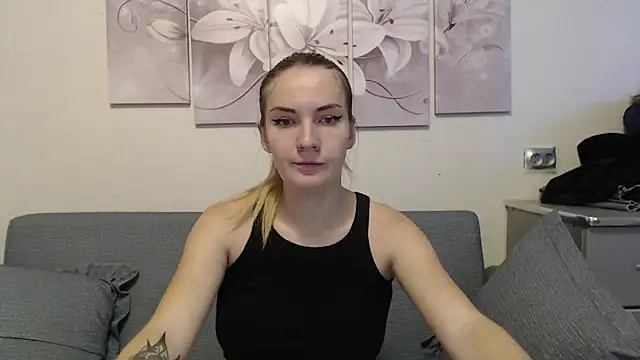 Snapshot of ProstoMaria chatting on 7, 10, 2025 ProstoMaria online show from 7, 10, 2025