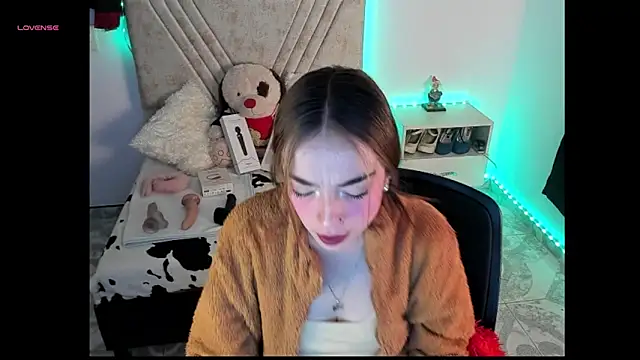 Mia Victoria22 online show from 14, 4, 2026