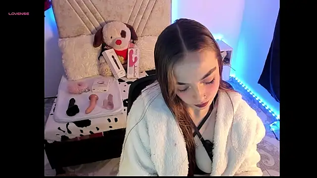 Mia Victoria22 online show from 24, 4, 2026