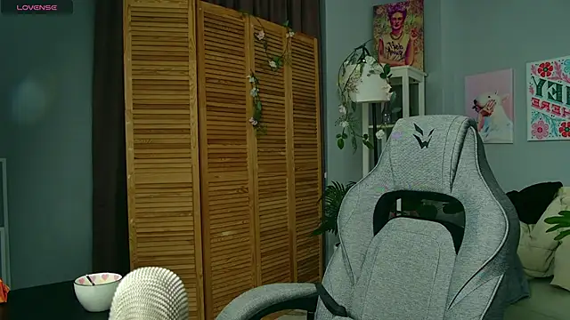 SakuraBliss online show from 12, 11, 2025